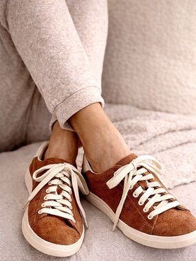 Tory Burch Howell Court Sneakers – Malva Pink – Size 6 – Excellent